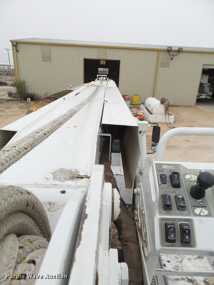 image for item DE1363 2004 Freightliner Business Class M2 bucket truck