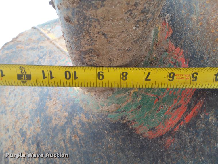 image for item DE1363 2004 Freightliner Business Class M2 bucket truck