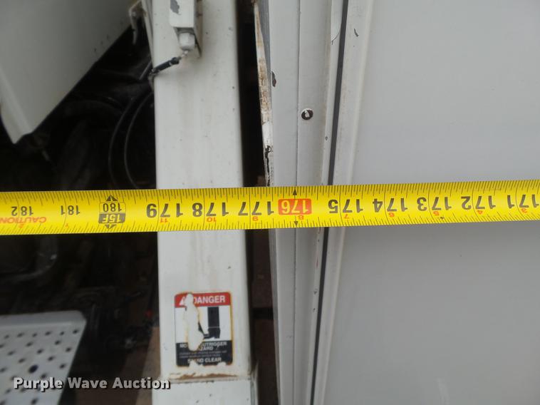 image for item DE1363 2004 Freightliner Business Class M2 bucket truck