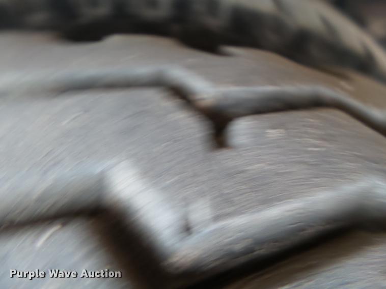 image for item DE1364 2005 Chevrolet C7500 bucket truck