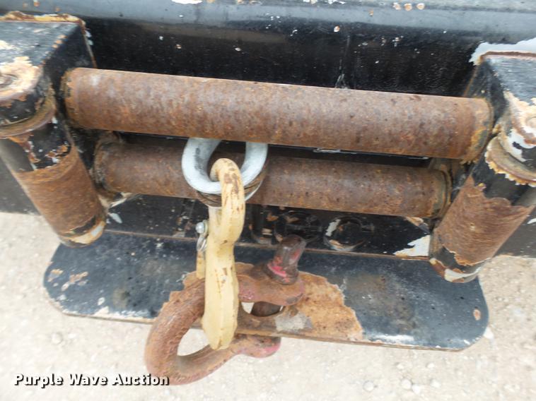 image for item DE1364 2005 Chevrolet C7500 bucket truck