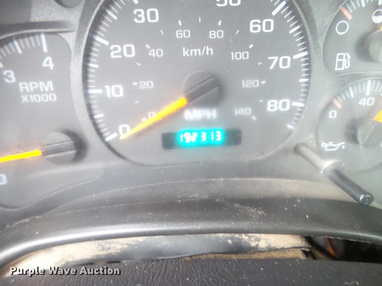 image for item DE1364 2005 Chevrolet C7500 bucket truck