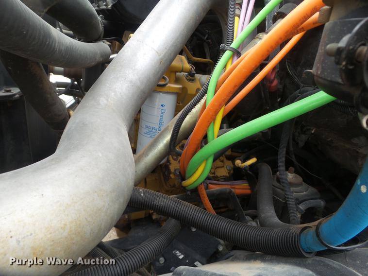 image for item DE1365 2006 Chevrolet C7500 bucket truck