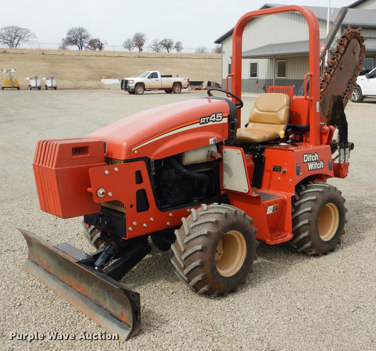 image for item DE3855 2014 Ditch Witch RT45 trencher