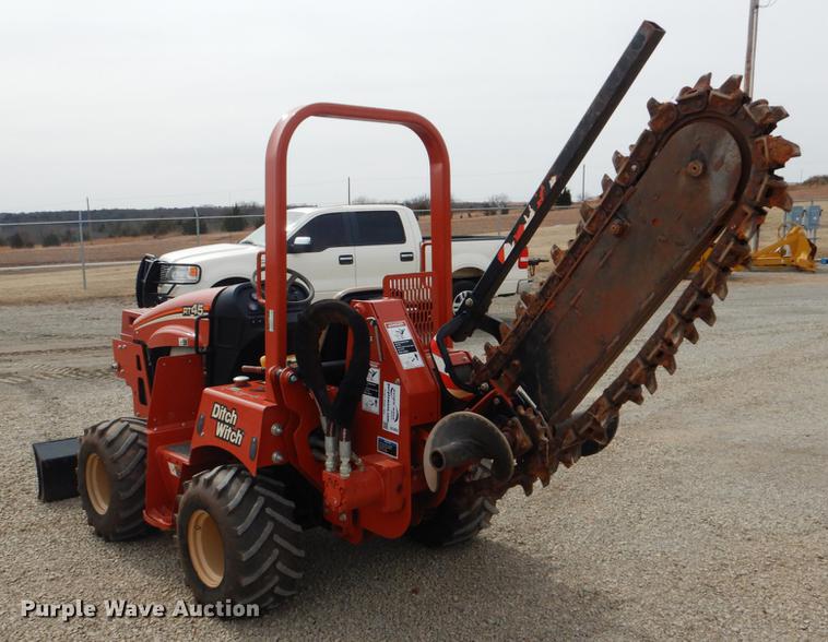 image for item DE3855 2014 Ditch Witch RT45 trencher