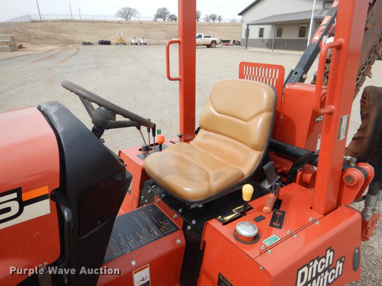 image for item DE3855 2014 Ditch Witch RT45 trencher
