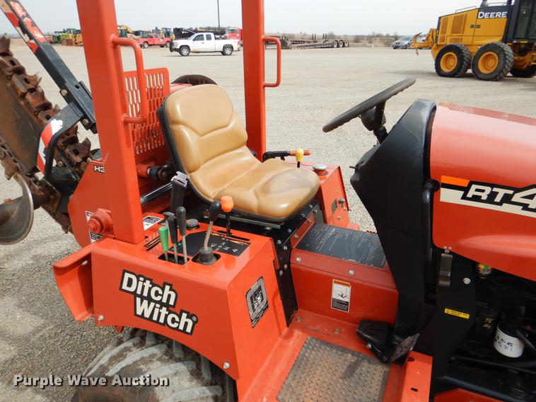 image for item DE3855 2014 Ditch Witch RT45 trencher