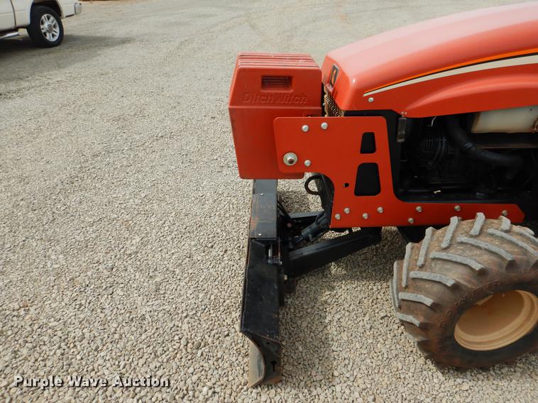 image for item DE3855 2014 Ditch Witch RT45 trencher