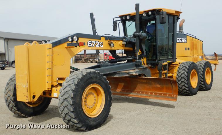image for item DE3856 2013 John Deere 672G motor grader