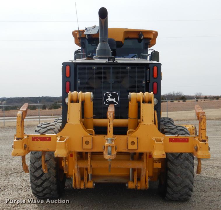 image for item DE3856 2013 John Deere 672G motor grader