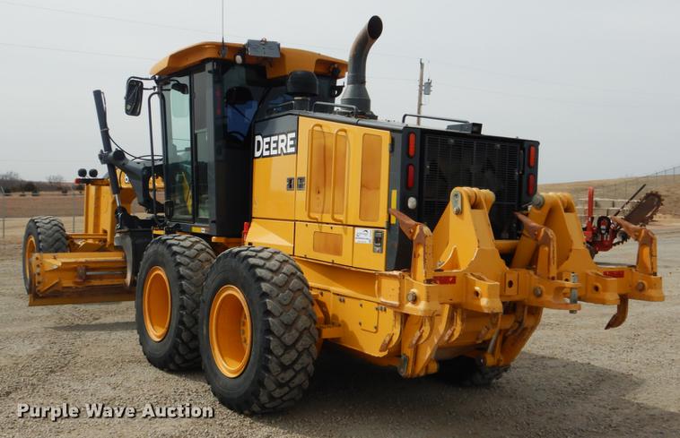 image for item DE3856 2013 John Deere 672G motor grader