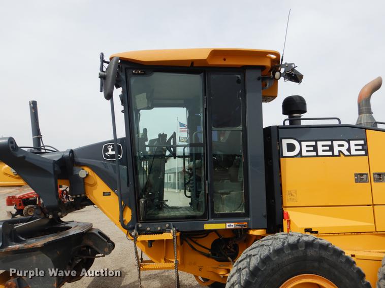 image for item DE3856 2013 John Deere 672G motor grader