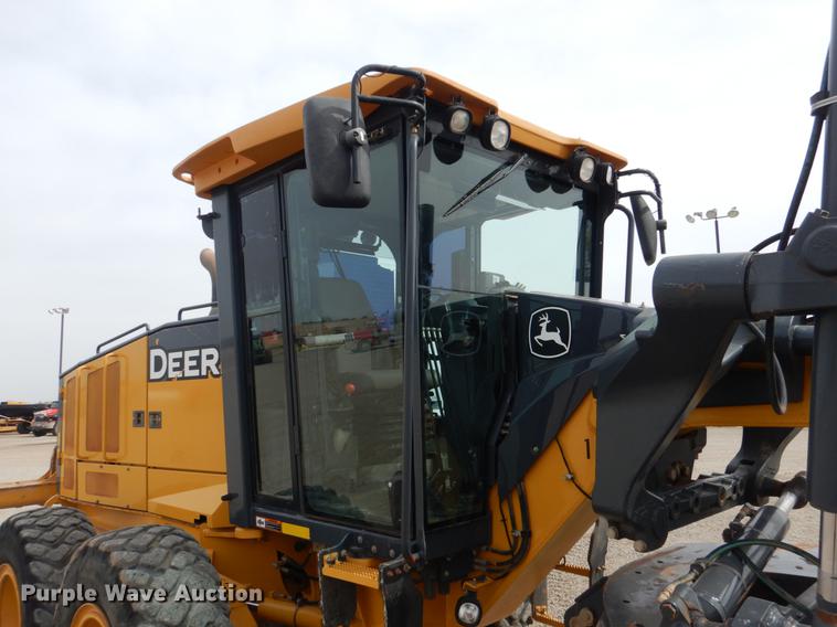image for item DE3856 2013 John Deere 672G motor grader