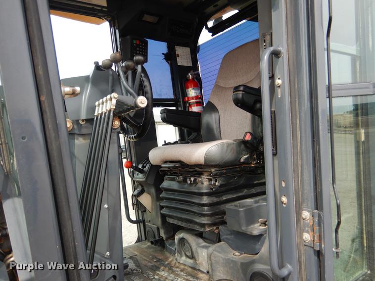 image for item DE3856 2013 John Deere 672G motor grader