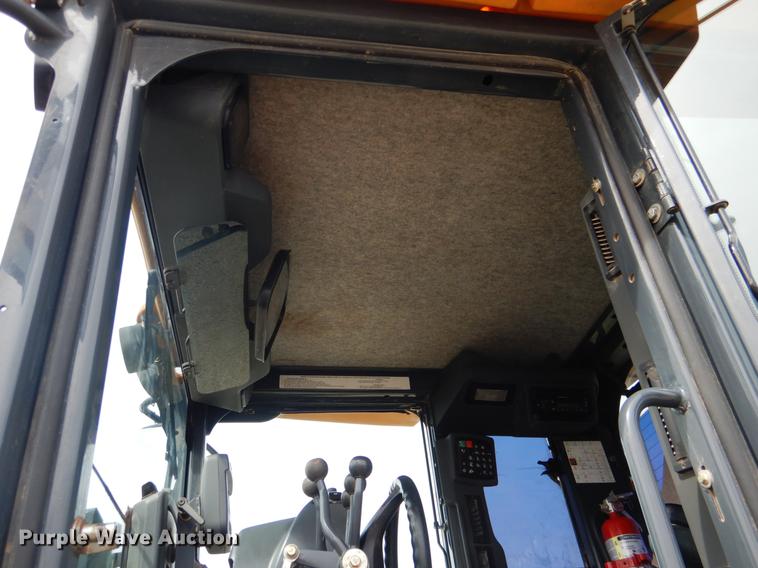 image for item DE3856 2013 John Deere 672G motor grader