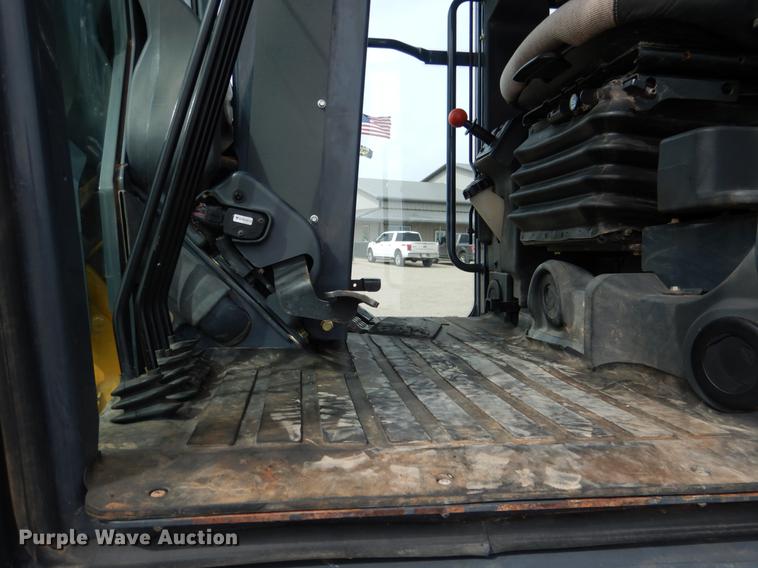 image for item DE3856 2013 John Deere 672G motor grader