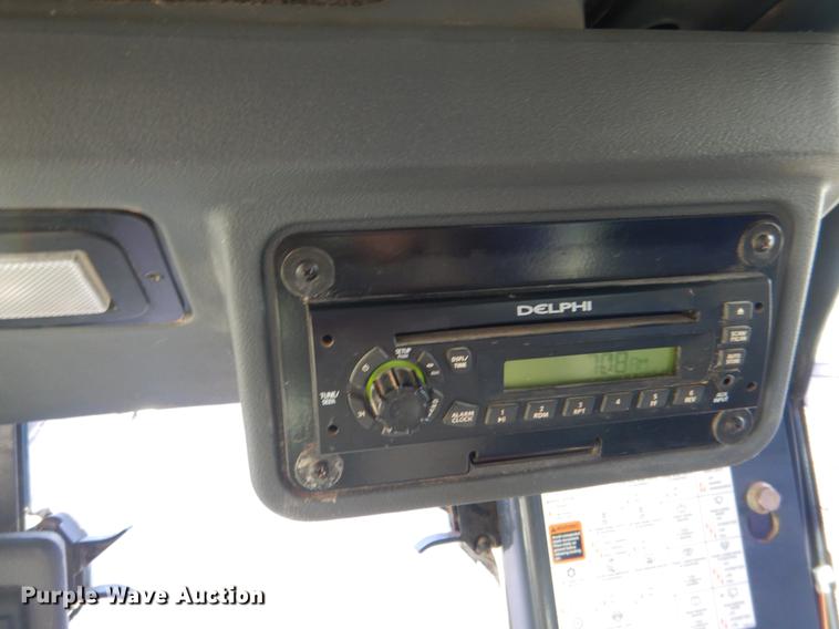 image for item DE3856 2013 John Deere 672G motor grader