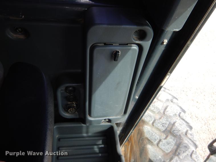 image for item DE3856 2013 John Deere 672G motor grader