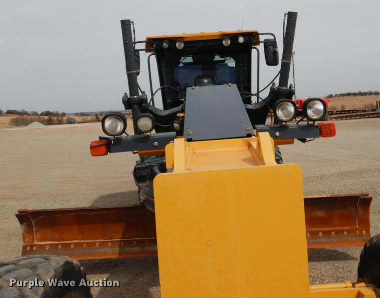 image for item DE3856 2013 John Deere 672G motor grader