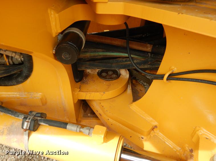 image for item DE3856 2013 John Deere 672G motor grader