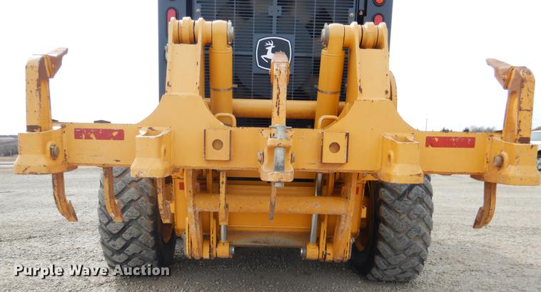 image for item DE3856 2013 John Deere 672G motor grader