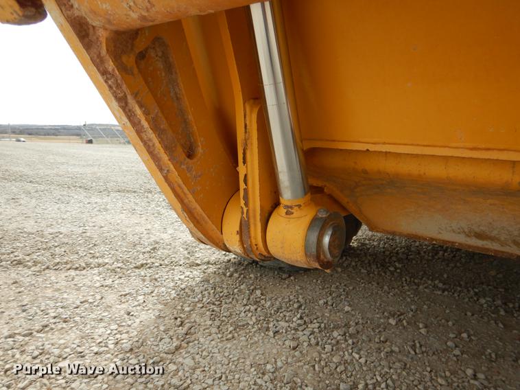 image for item DE3856 2013 John Deere 672G motor grader