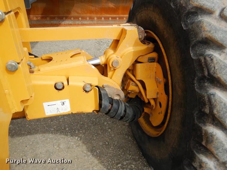 image for item DE3856 2013 John Deere 672G motor grader