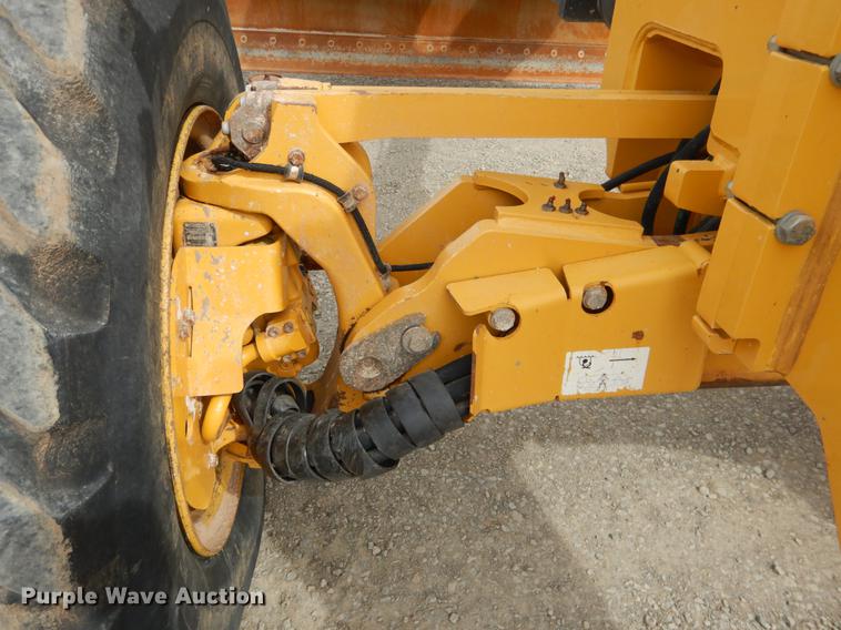 image for item DE3856 2013 John Deere 672G motor grader