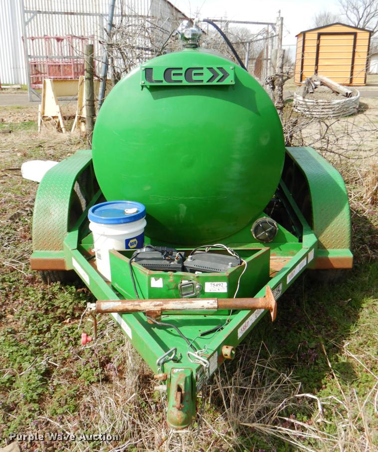image for item DE3862 2012 LEE 500 gallon fuel trailer