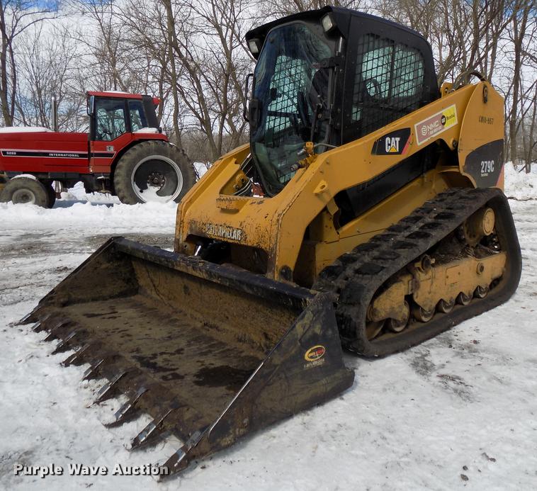 image for item DE7613 2010 Caterpillar 279C skid steer