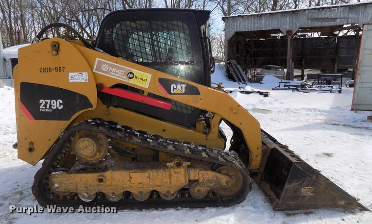 image for item DE7613 2010 Caterpillar 279C skid steer
