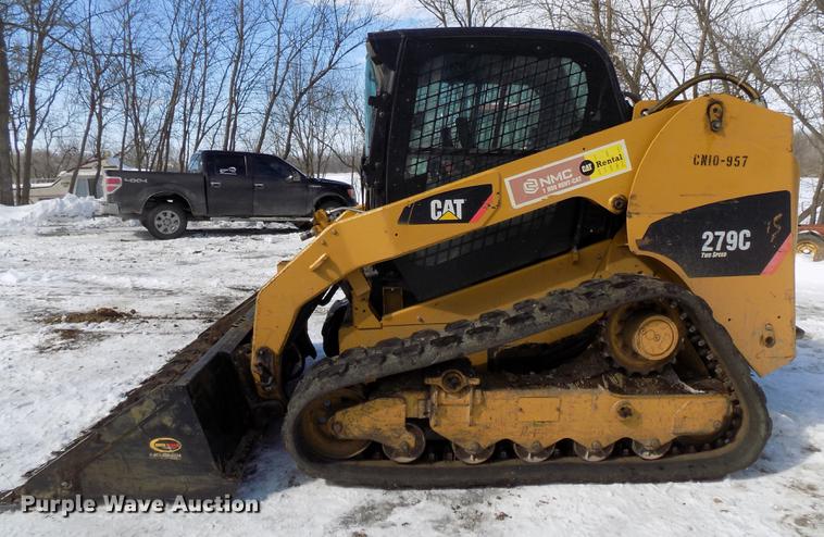 image for item DE7613 2010 Caterpillar 279C skid steer