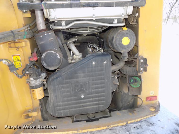 image for item DE7613 2010 Caterpillar 279C skid steer