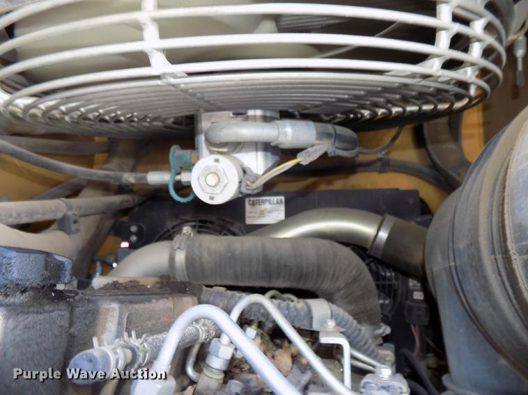 image for item DE7613 2010 Caterpillar 279C skid steer