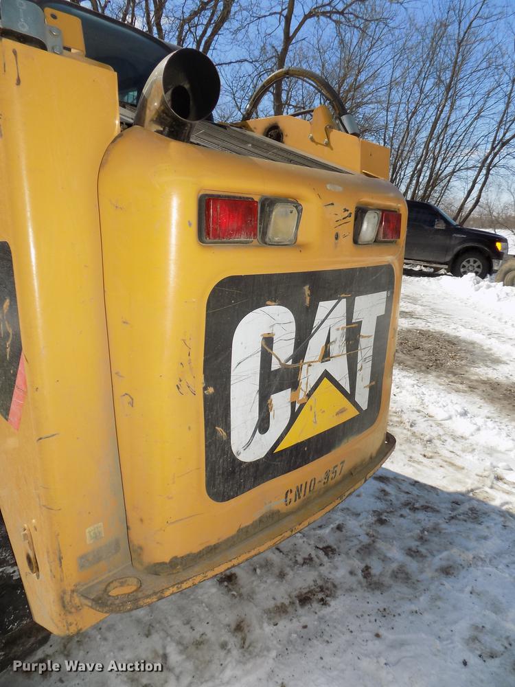 image for item DE7613 2010 Caterpillar 279C skid steer