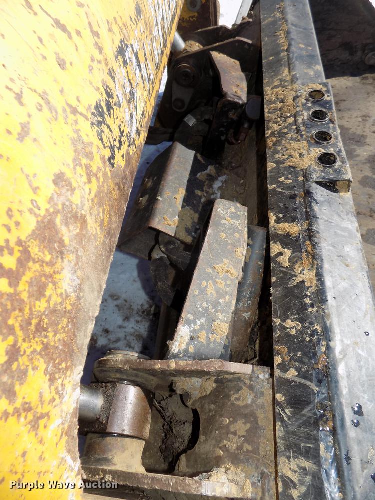 image for item DE7613 2010 Caterpillar 279C skid steer