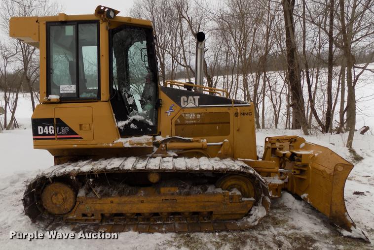 image for item DE7616 2002 Caterpillar D4G LGP dozer