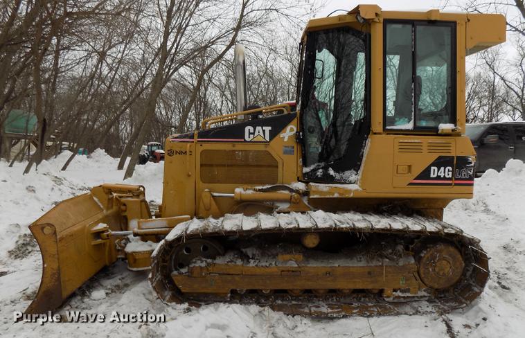 image for item DE7616 2002 Caterpillar D4G LGP dozer