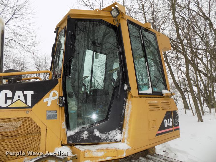 image for item DE7616 2002 Caterpillar D4G LGP dozer