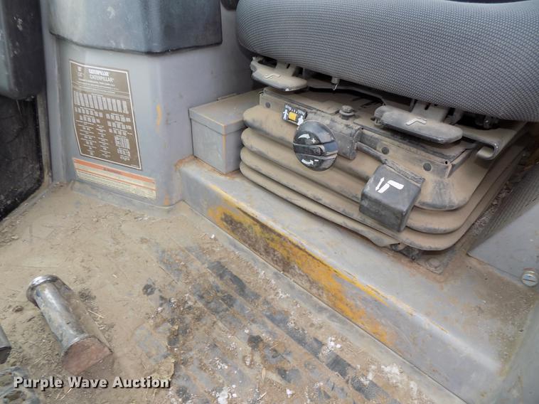 image for item DE7616 2002 Caterpillar D4G LGP dozer