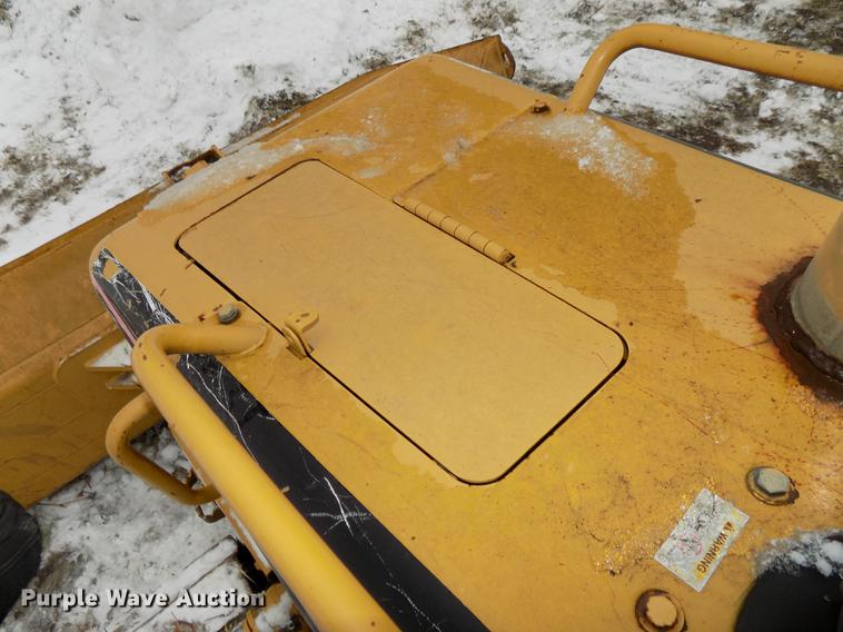 image for item DE7616 2002 Caterpillar D4G LGP dozer