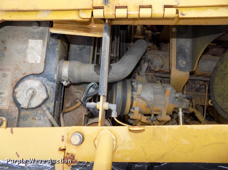 image for item DE7616 2002 Caterpillar D4G LGP dozer
