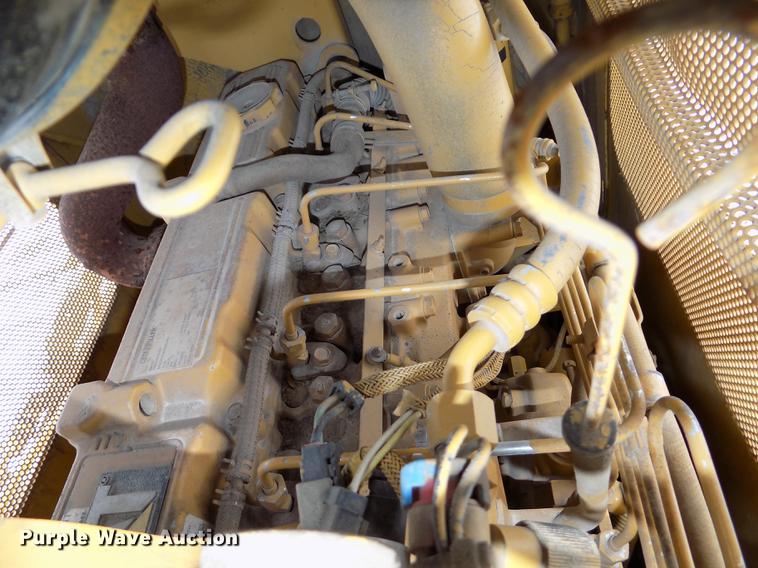 image for item DE7616 2002 Caterpillar D4G LGP dozer