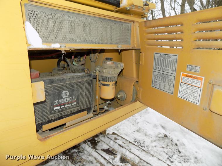 image for item DE7616 2002 Caterpillar D4G LGP dozer