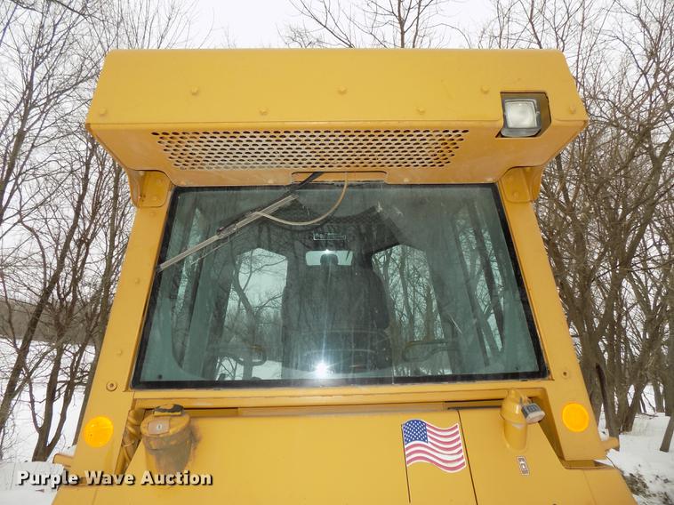 image for item DE7616 2002 Caterpillar D4G LGP dozer