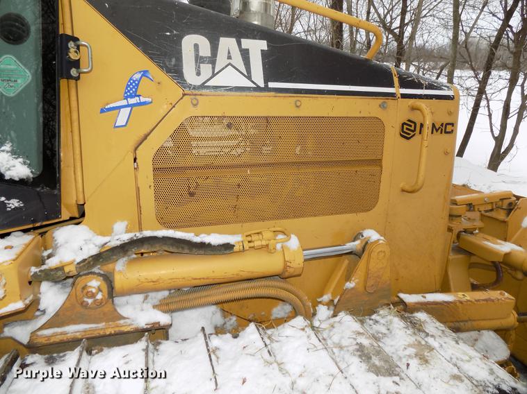 image for item DE7616 2002 Caterpillar D4G LGP dozer
