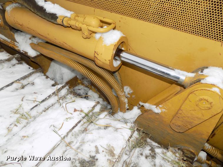 image for item DE7616 2002 Caterpillar D4G LGP dozer