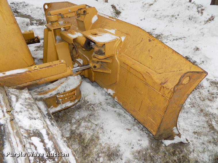 image for item DE7616 2002 Caterpillar D4G LGP dozer