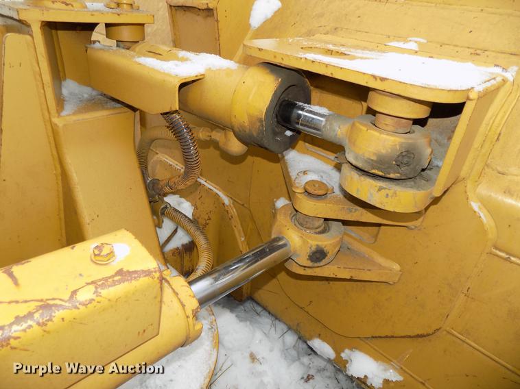 image for item DE7616 2002 Caterpillar D4G LGP dozer