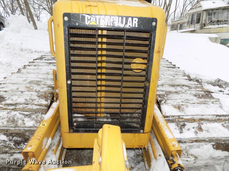 image for item DE7616 2002 Caterpillar D4G LGP dozer